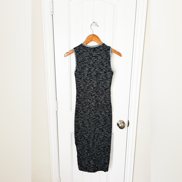 Daniela Corte Bodycon V-Neck Midi Dress Size Small (38) - Picture 2 of 2